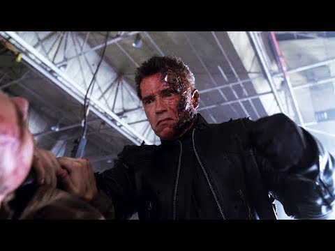 ターミネーター３の「T-X」と「T-850」の「エンド・バトル」 ターミネーター3の「T-X」と「T-850」の「エンド・バトル