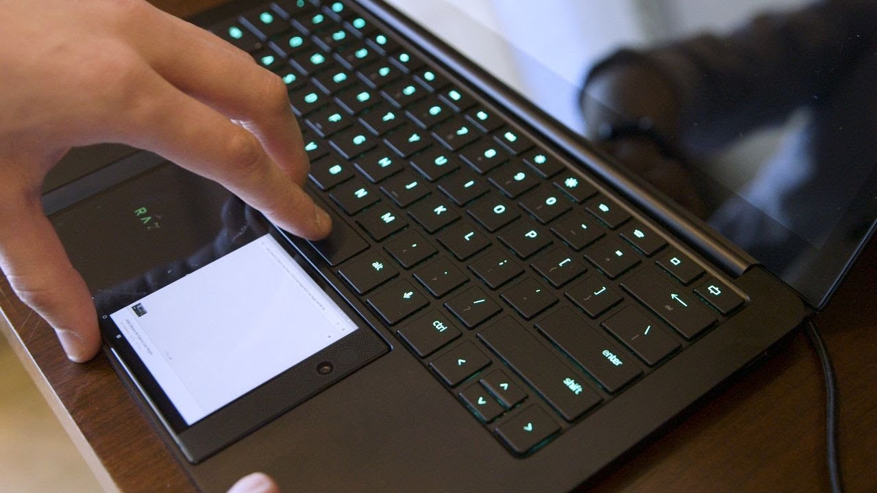 Razer Project Linda將你的手機變成筆記本電腦(Razer Project Linda 